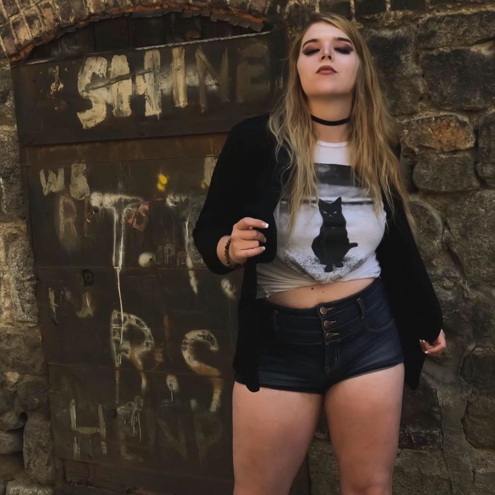 Meet your Posher, Amanda